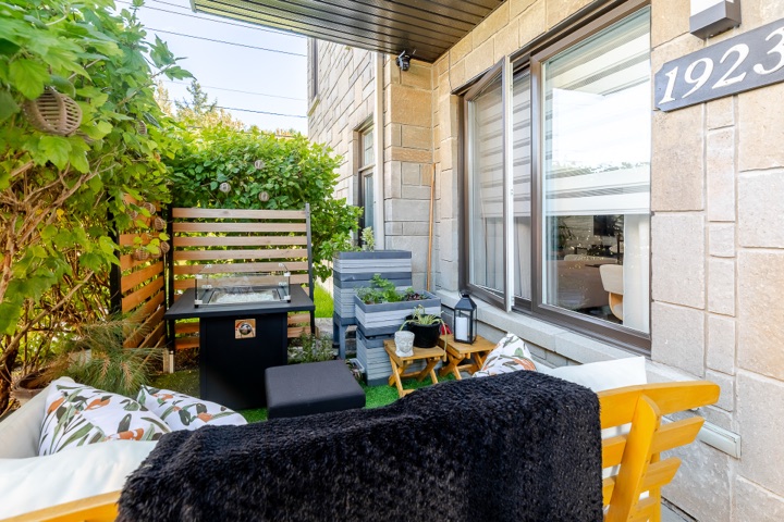 Extérieur — 523 bld jean talon ouest, Québec