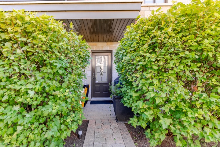 Extérieur — 523 bld jean talon ouest, Québec
