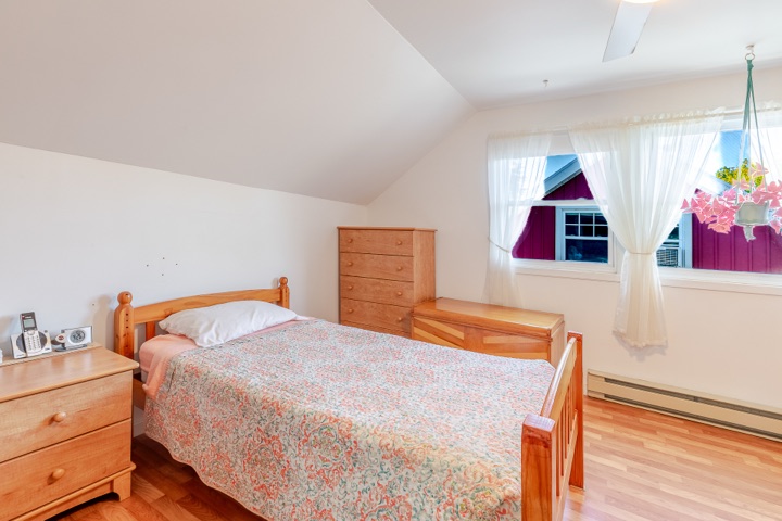 Chambre — 133 rue Marinier, Québec